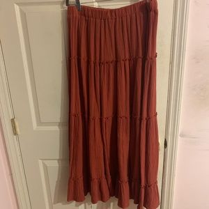 Yakira Bella peasant/tiered Aline style maxi skirt size xl